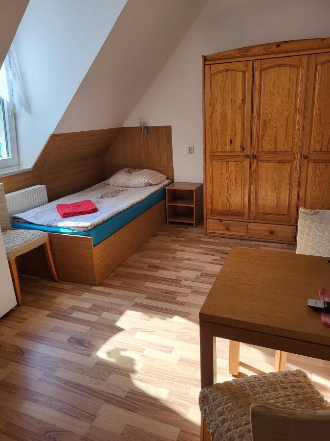 Pension Haus Baron 1 Neckarau MHG Buitenkant foto