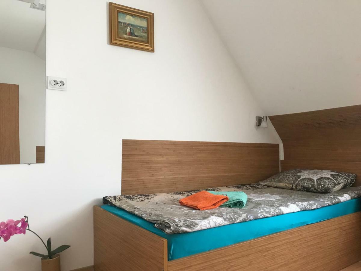 Pension Haus Baron 1 Neckarau MHG Buitenkant foto
