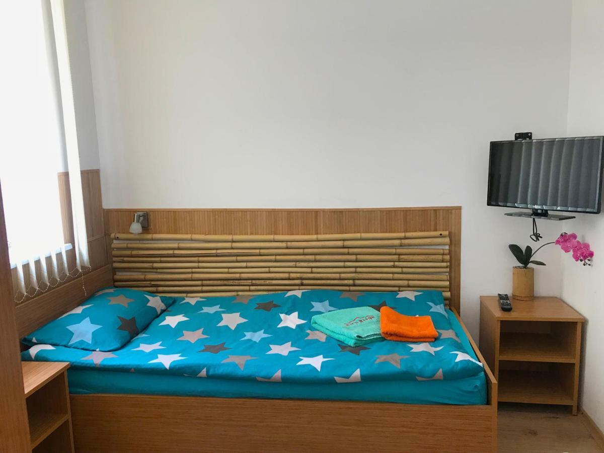 Pension Haus Baron 1 Neckarau MHG Buitenkant foto