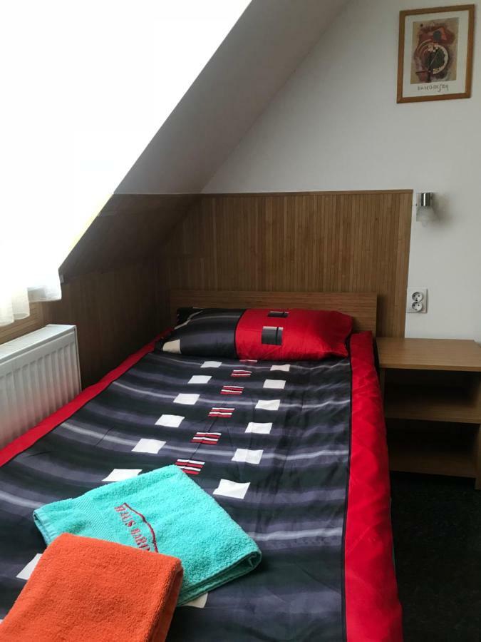 Pension Haus Baron 1 Neckarau MHG Buitenkant foto